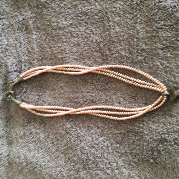 Pearl Necklace - Picture 5 of 6